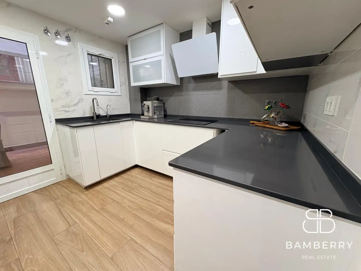 Flat with terrace for sale in Centre, imagen 6