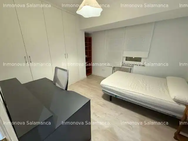 Schlafzimmer von Wohnung zur Miete in Salamanca mit Heizung und Möbliert