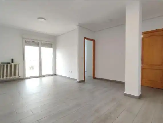 Sala de estar de Piso en venta en  Albacete Capital con Calefacción, Horno y Balcón