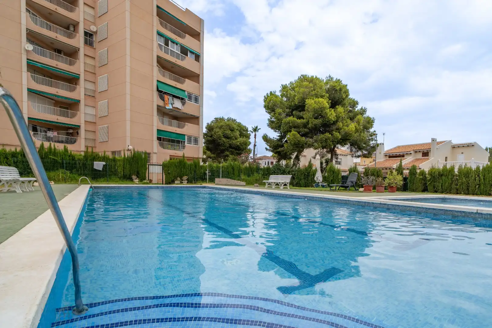 Piscina de Piso en venta en Orihuela con Aire acondicionado, Calefacción y Terraza