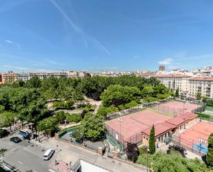 Vista exterior de Pis en venda en  Madrid Capital amb Aire condicionat, Calefacció i Parquet