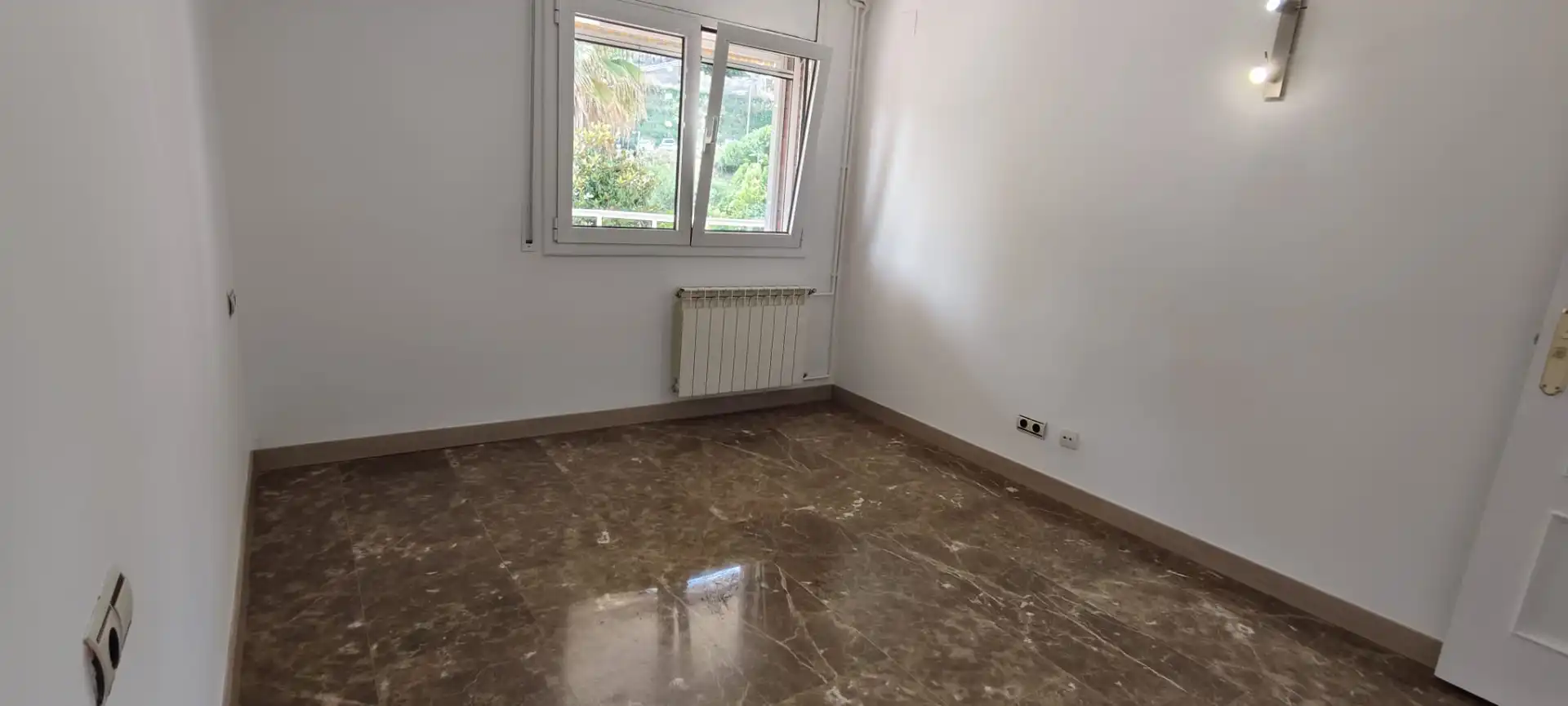 Dormitori de Pis en venda en La Palma de Cervelló amb Aire condicionat, Calefacció i Terrassa
