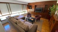 Sala d'estar de Pis de lloguer en Vigo  amb Calefacció