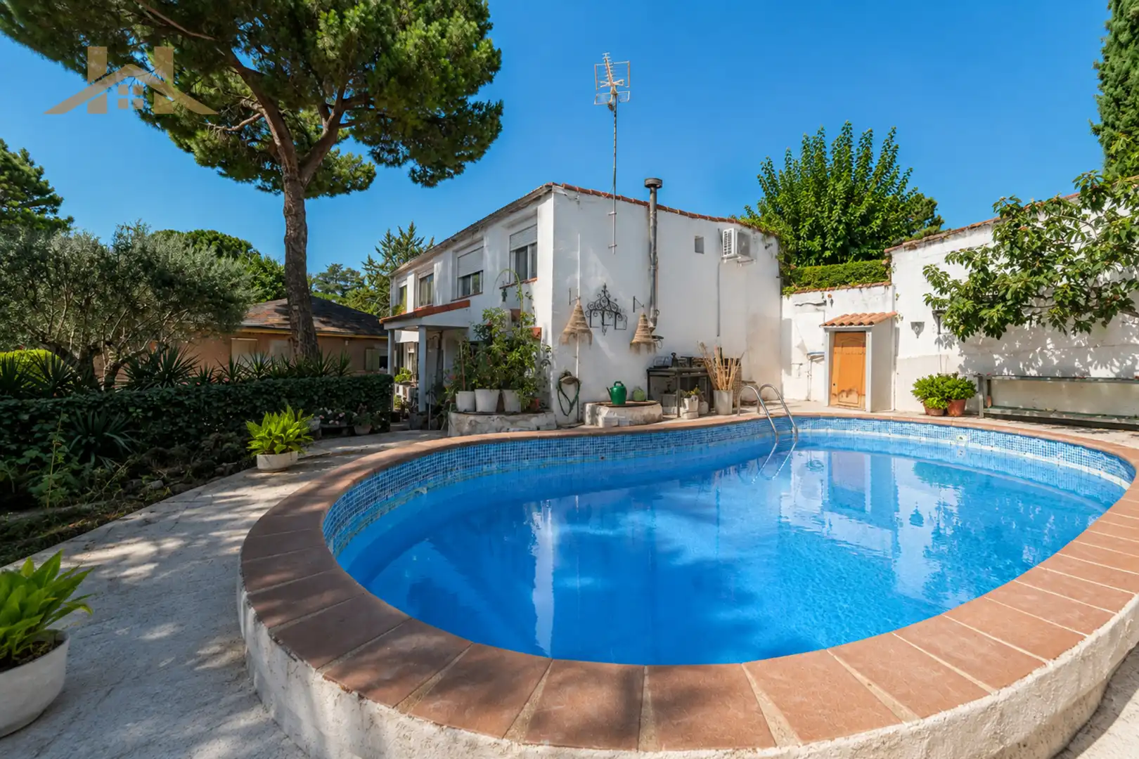 Piscina de Casa o chalet en venta en Pozuelo de Alarcón con Aire acondicionado, Calefacción y Jardín privado