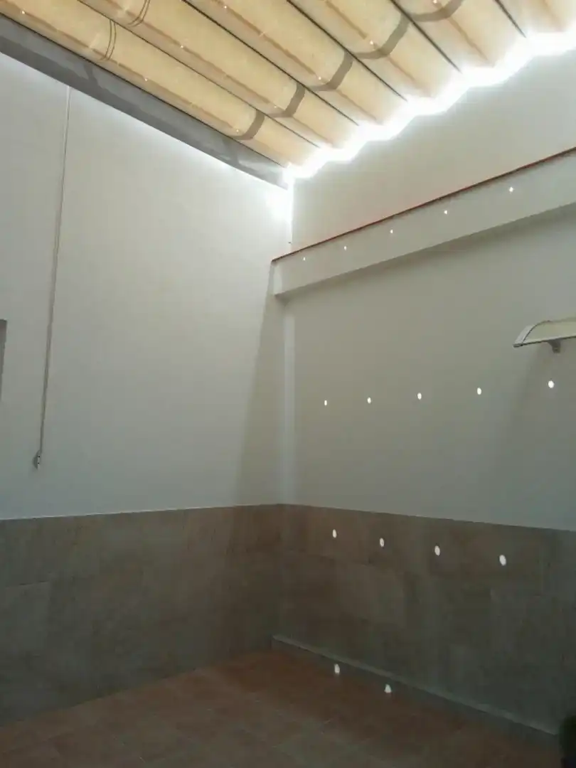 Casa adosada en venda en Camas amb Forn