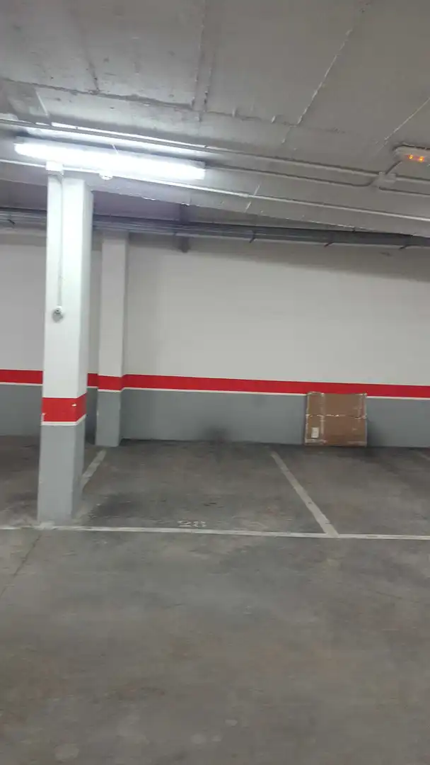 Aparcamiento con ascensor en venta en C/ Ronda de San Isidro, imagen 6