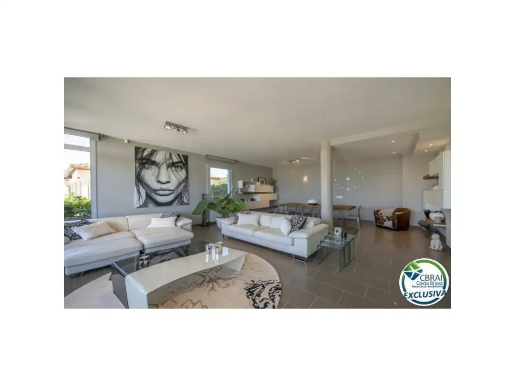Detached house with pool for sale in Carrer d'Alemanya 74, imagen 2