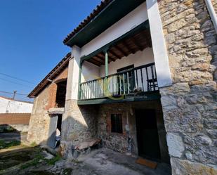 Exterior view of Single-family semi-detached for sale in Llanes  with Terrace and Balcony