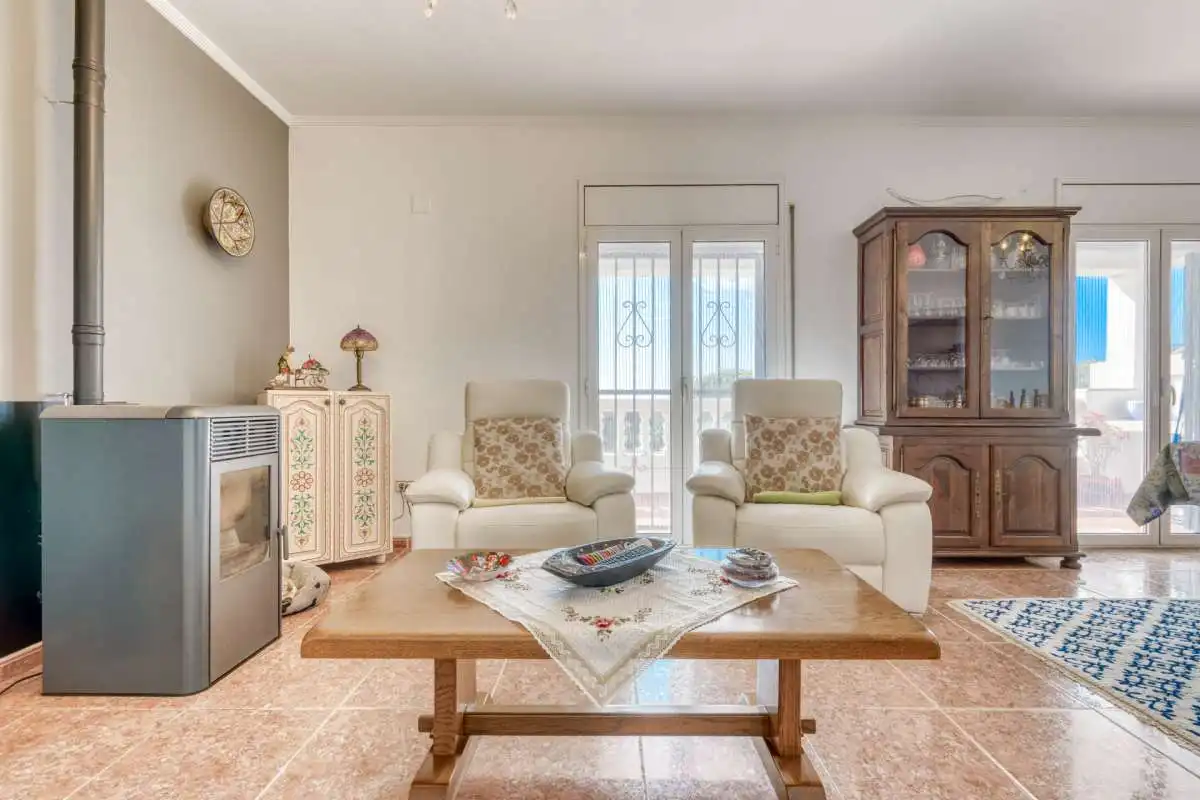 Sala d'estar de Casa o xalet en venda en Roses