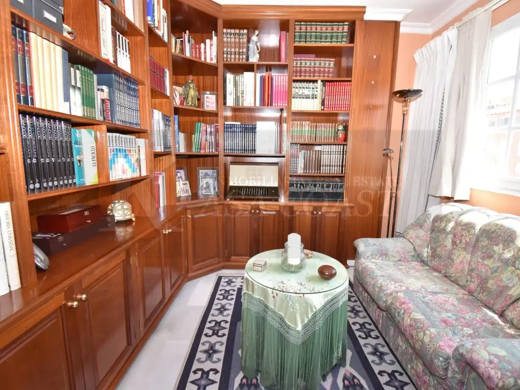 Sala de estar de Ático en venta en Fuengirola con Aire acondicionado, Jardín privado y Terraza