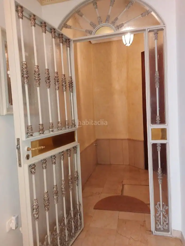 Reihenhaus zum Verkauf in Calle Nuestra Señora del Águila 49, imagen 2
