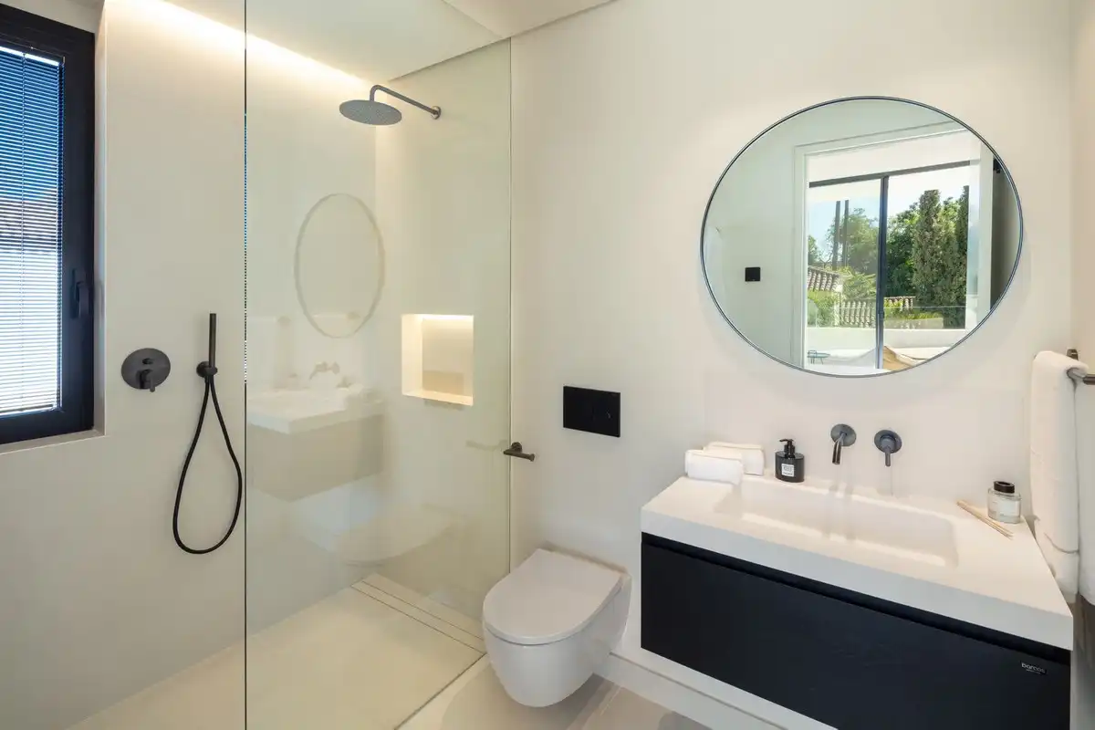 Villa mit Pool zum Verkauf in Nueva Andalucía, imagen 10