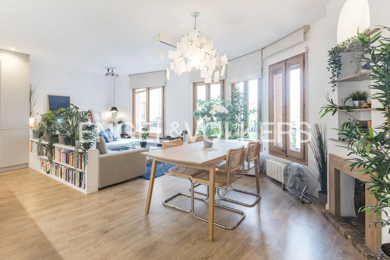 Vista exterior de Piso en venta en Sarrià - Sant Gervasi