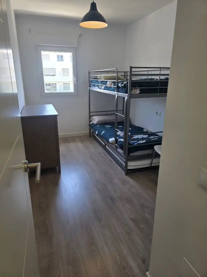 Dormitori de Apartament en venda en Marbella amb Aire condicionat i Piscina comunitària