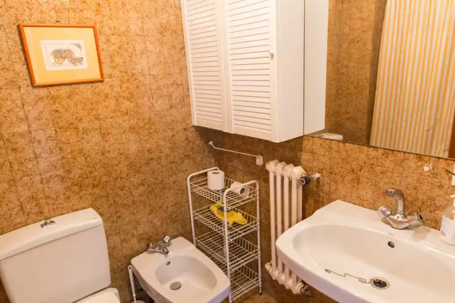 Baño de Piso en venta en  Pamplona / Iruña con Calefacción, Parquet y Amueblado