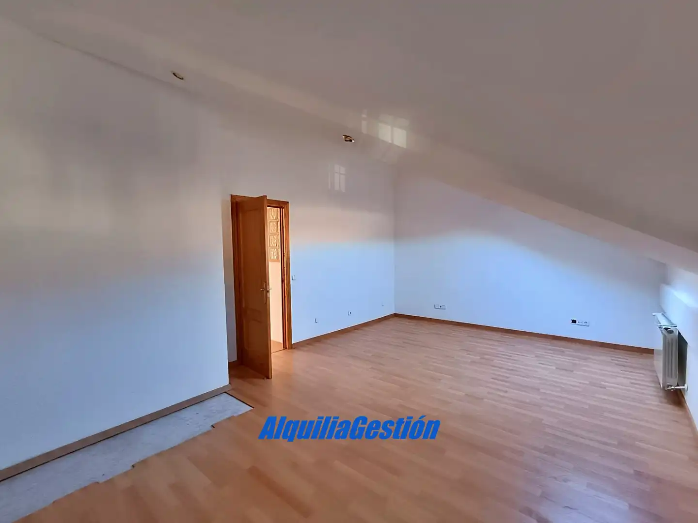 Adossat amb jardí en venda a Calle los Rosales, imagen 20