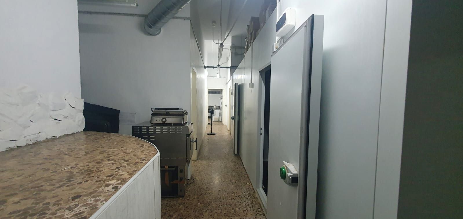 Cocina de Local en traspaso en  Barcelona Capital con Aire acondicionado, Calefacción y Amueblado