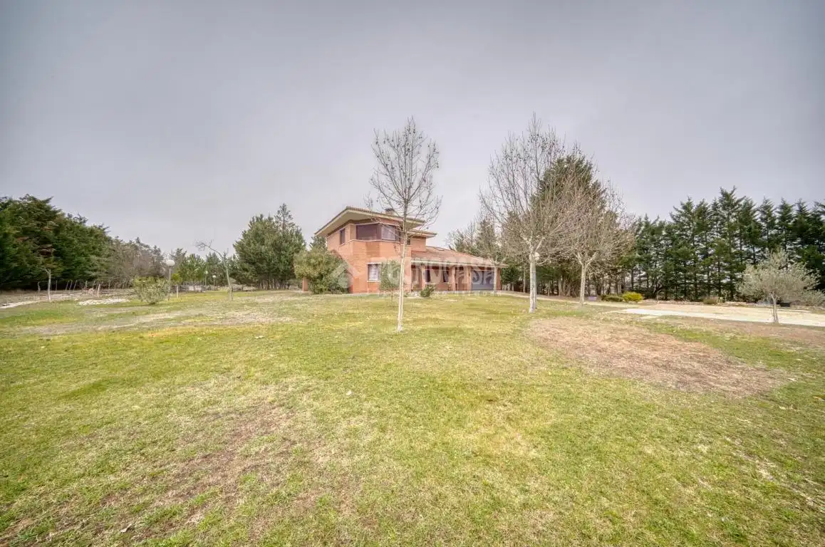 Casa o chalet en venta en Trigueros del Valle con Calefacción, Jardín privado y Piscina