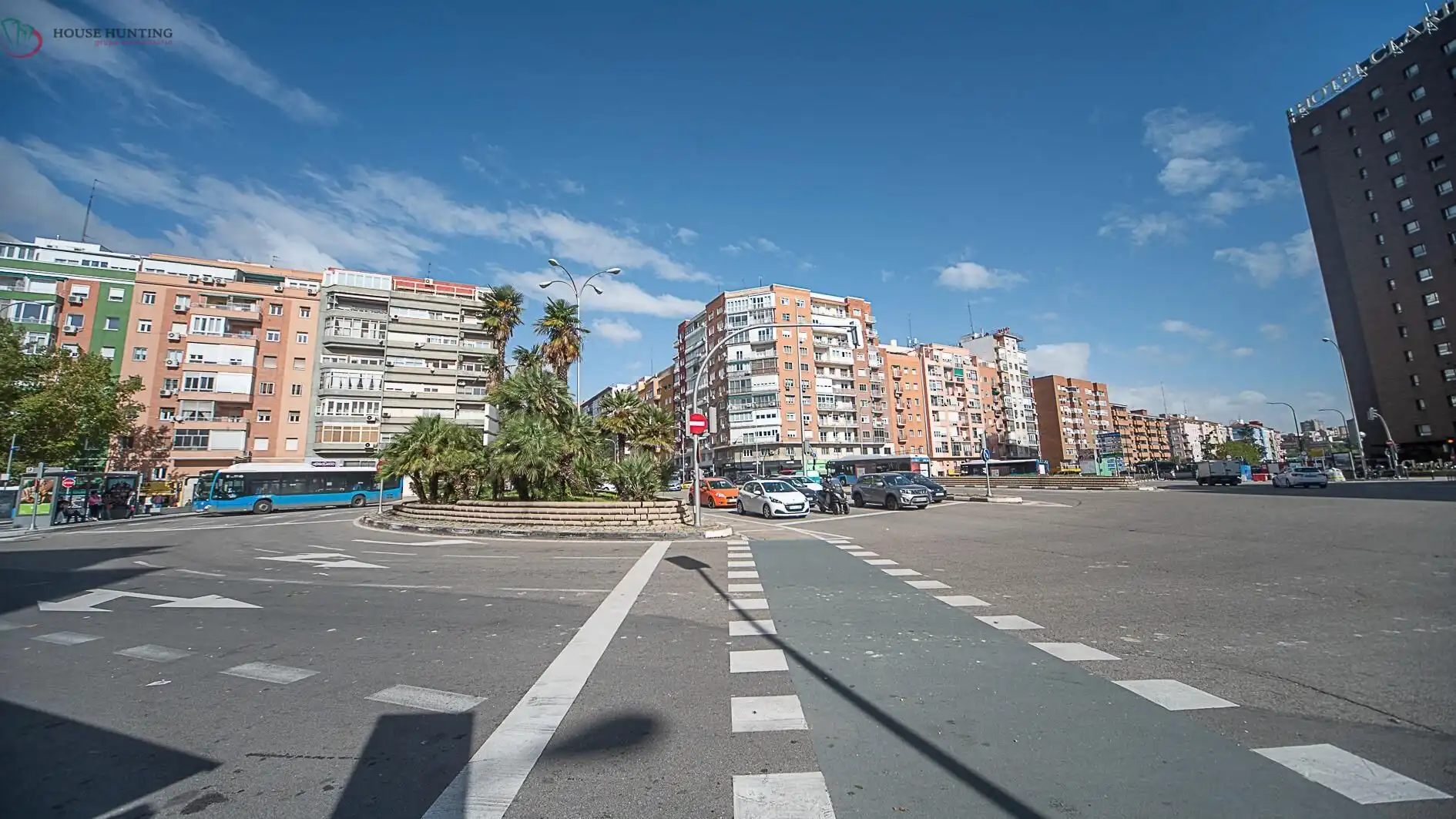 Exterior view of Commercial properties for sale in Madrid  with Air Conditioner