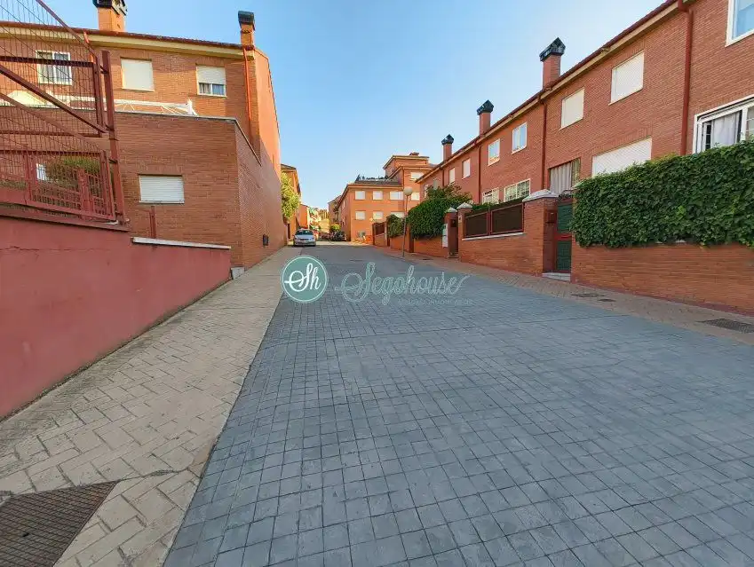 Houses for sale in Vía Romana