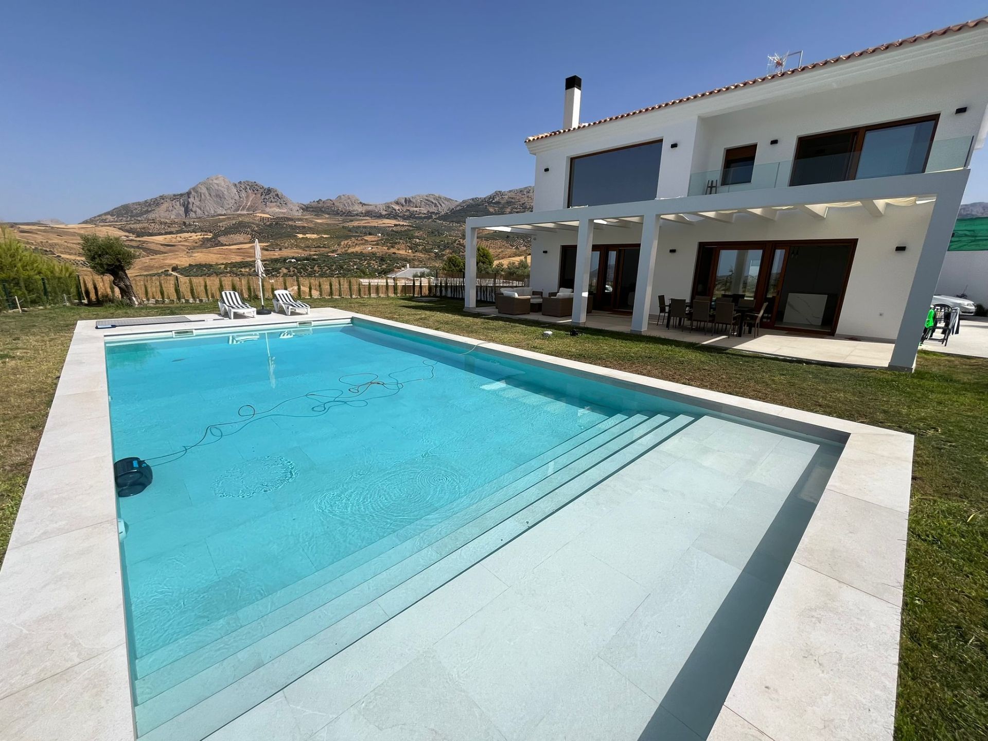 Piscina de Casa o xalet en venda en Colmenar amb Aire condicionat, Jardí privat i Terrassa