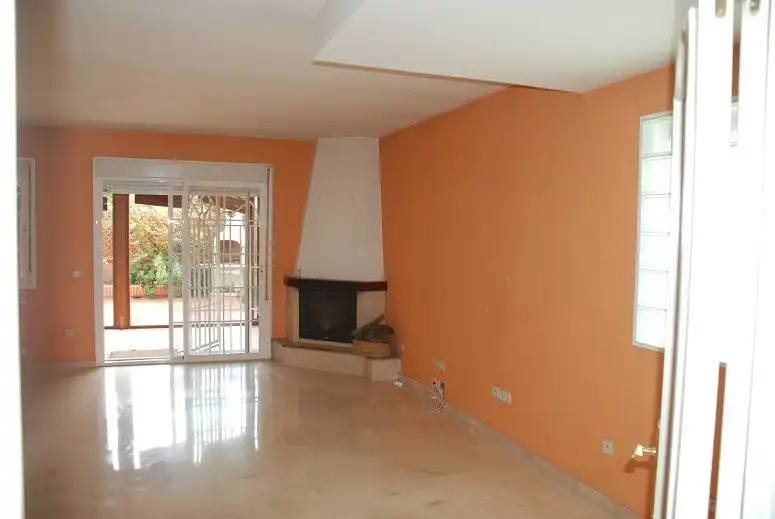 Detached homes for sale in Loranca