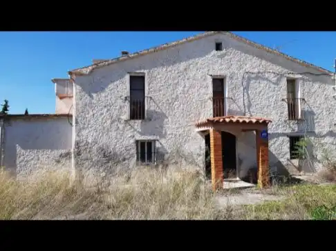 Maison rustique avec jardin à vendre à Preseguer 12