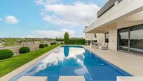 Swimming pool of House or chalet for sale in Boadilla del Monte  with Air Conditioner, Swimming Pool and Balcony