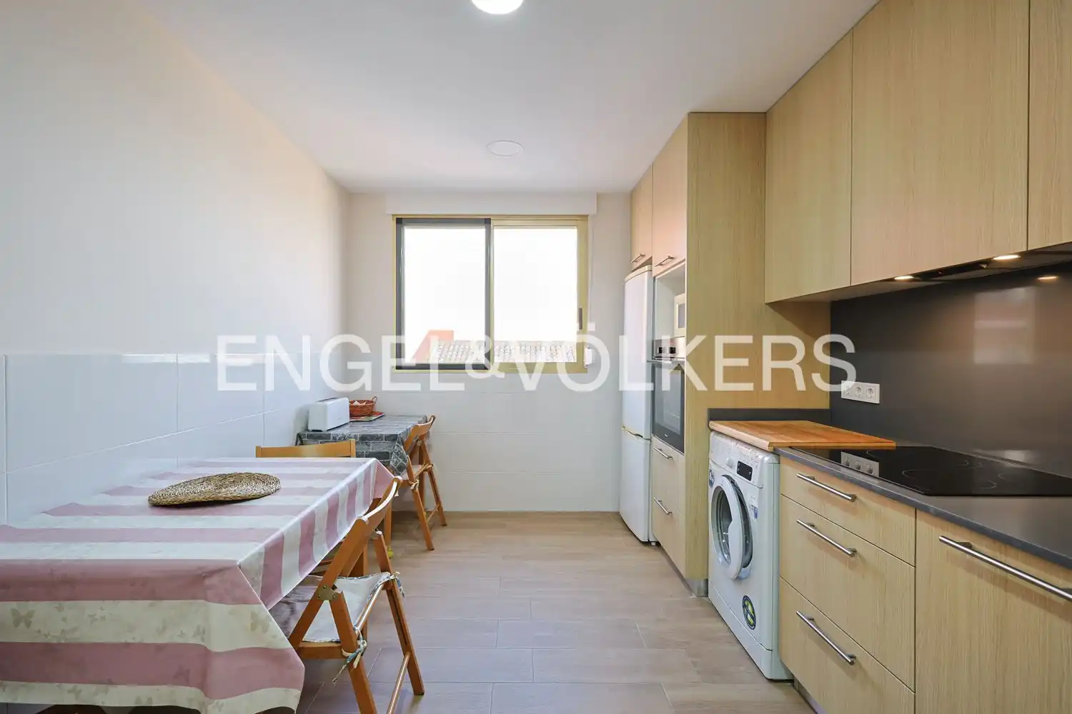 Küche von Wohnung zur Miete in Valencia mit Klimaanlage, Heizung und Möbliert