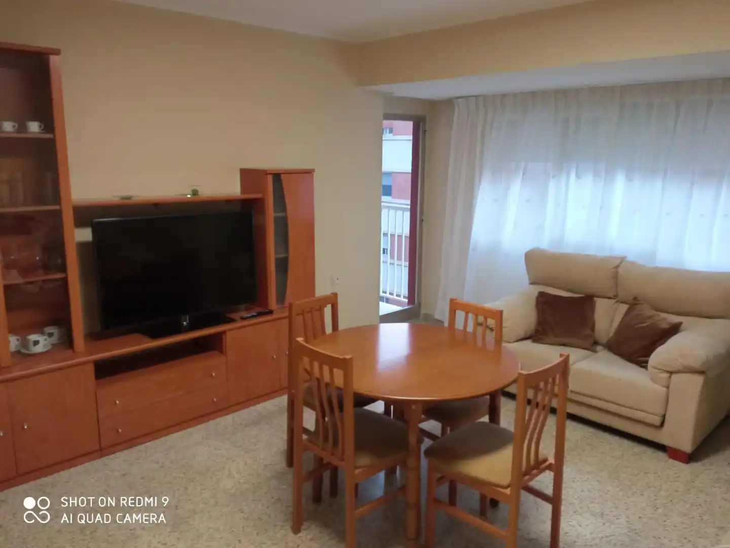 Living room of Flat for rent in Valencia  with Air Conditioner, Furnished and Oven