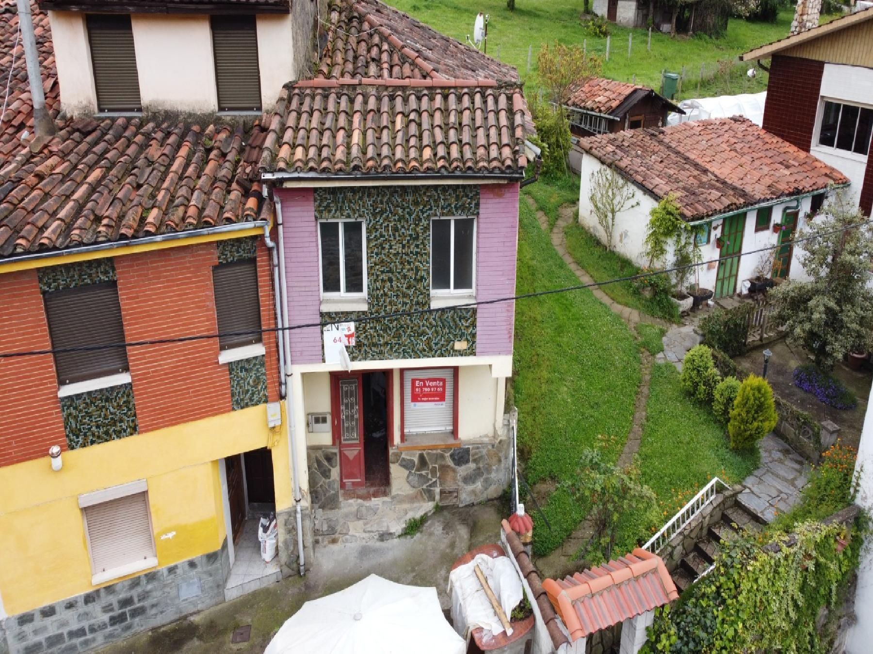 Exterior view of House or chalet for sale in Lena