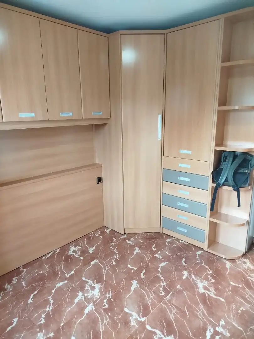Habitación de Piso en venta en Badalona con Aire acondicionado, Amueblado y Horno