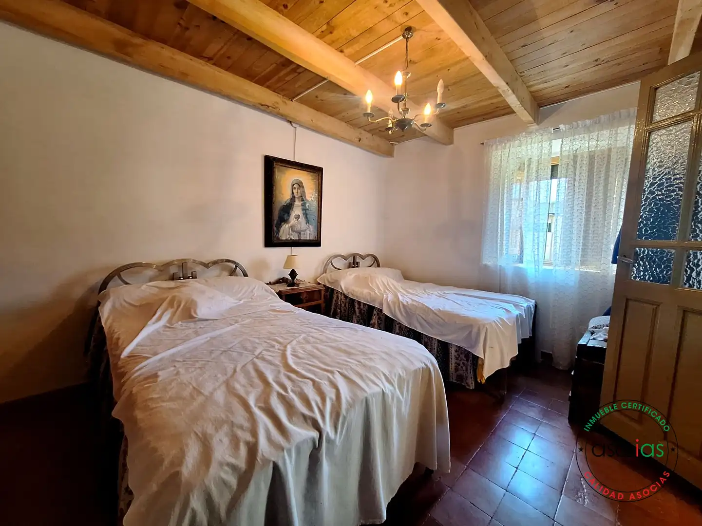 Dormitori de Casa o xalet en venda en Vallecillo amb Jardí privat