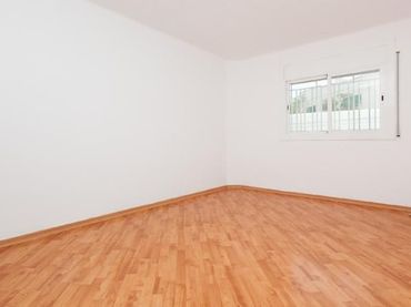 Flat for sale in calle Bages, del
