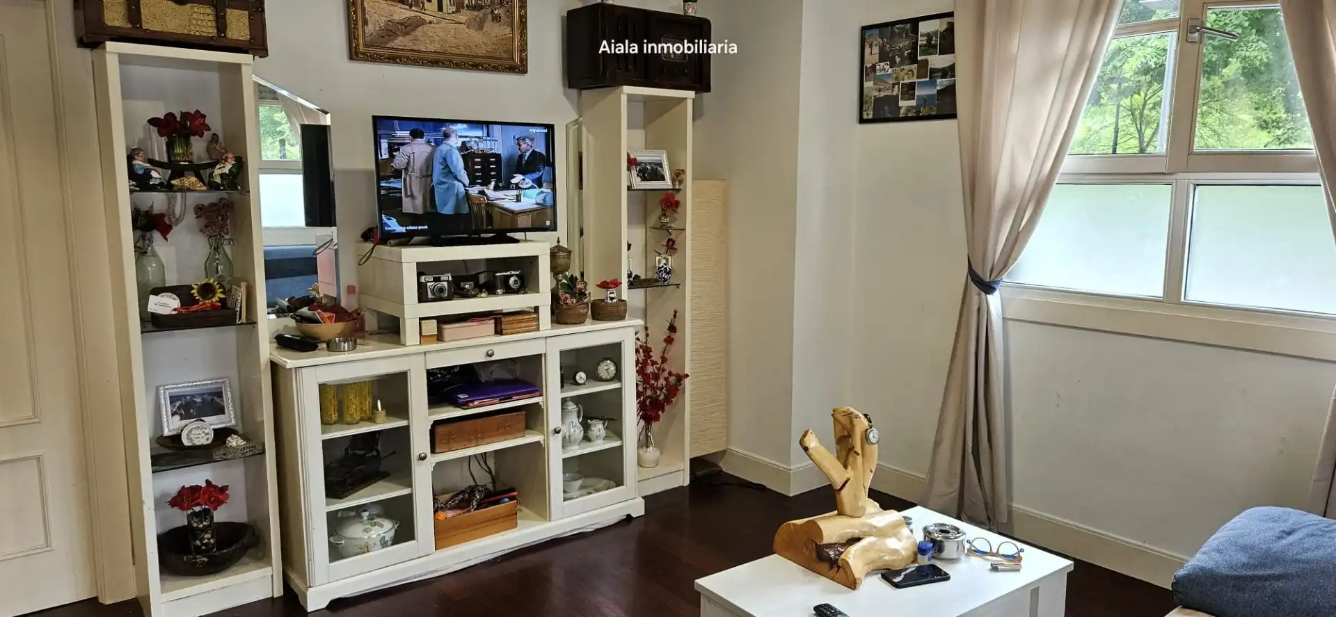 Wohnzimmer von Wohnungen zum Verkauf in Laudio / Llodio mit Heizung