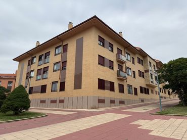 Pis amb ascensor de lloguer a Calle Luis Sala Balust