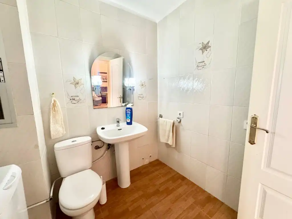 Bathroom of Flat for sale in Córdoba  with Terrace