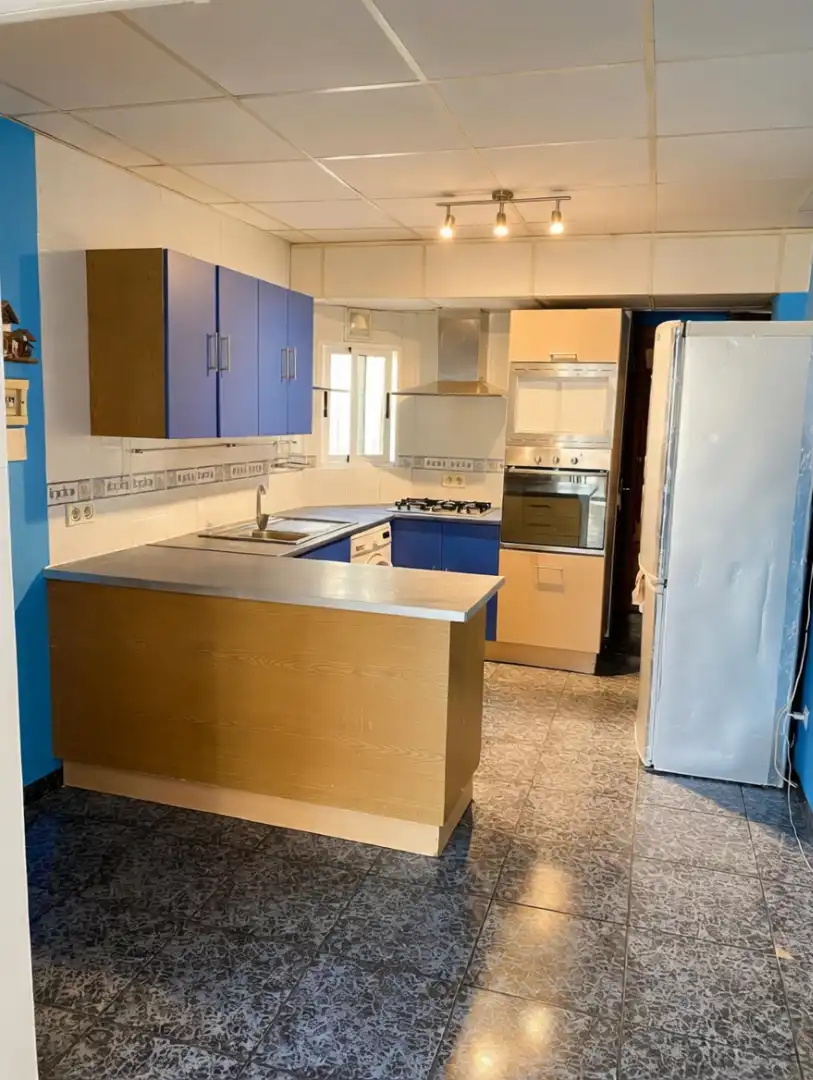 Cocina de Piso en venta en Castellón de la Plana / Castelló de la Plana con Calefacción, Parquet y Trastero