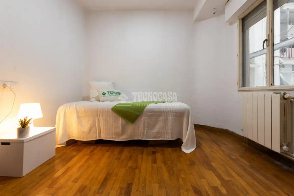 Flat for sale in Eixample