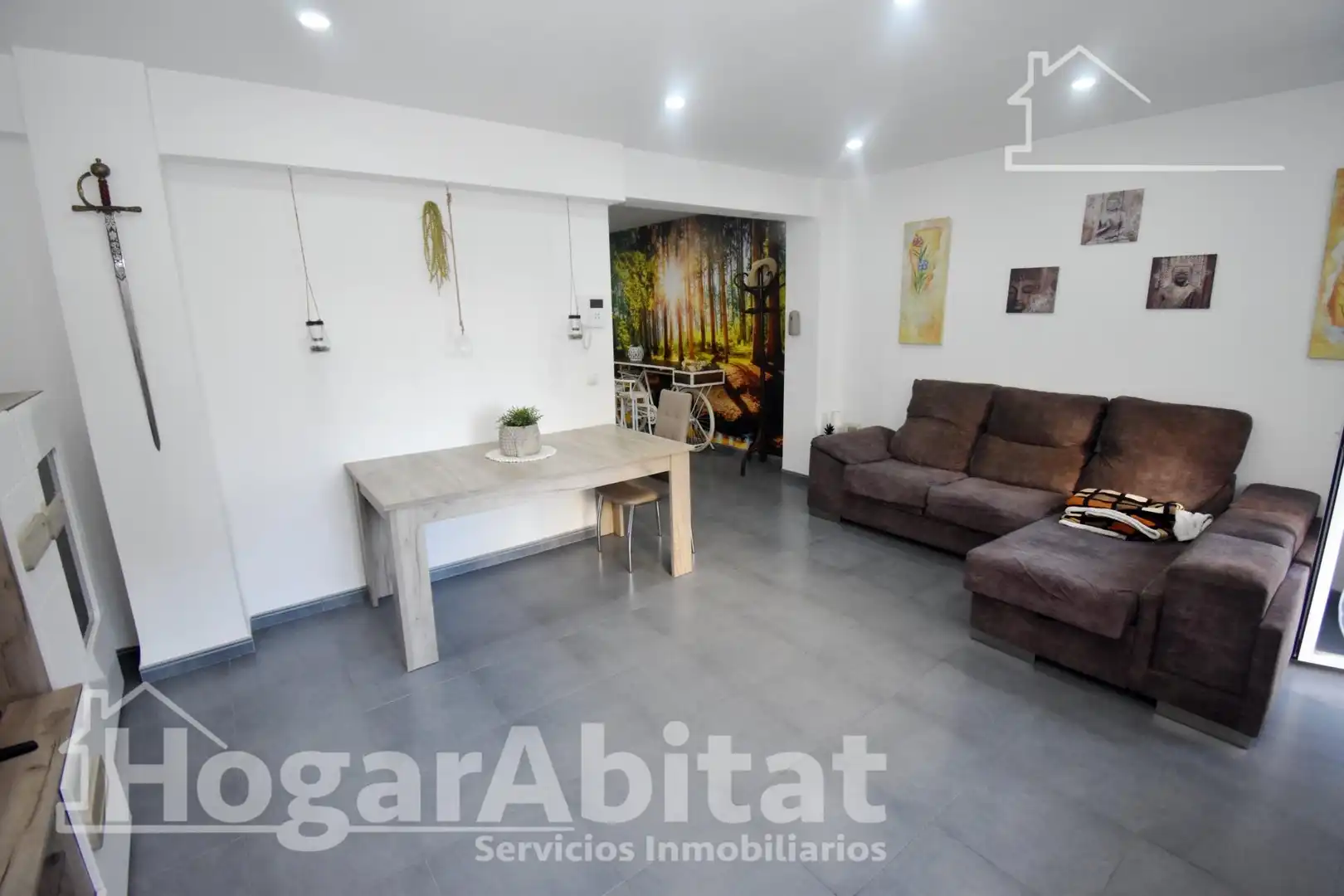 Sala d'estar de Pis en venda en Castellón de la Plana / Castelló de la Plana amb Calefacció, Terrassa i Moblat