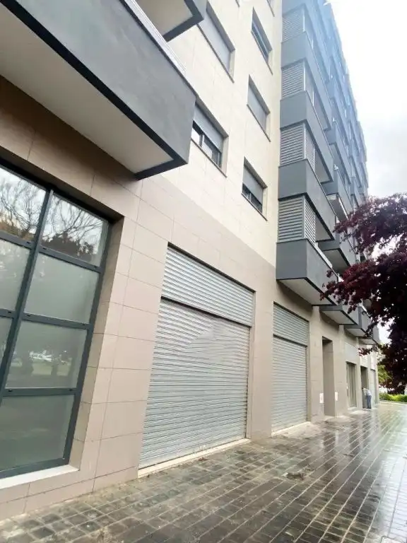 Vista exterior de Local en venta en Valencia