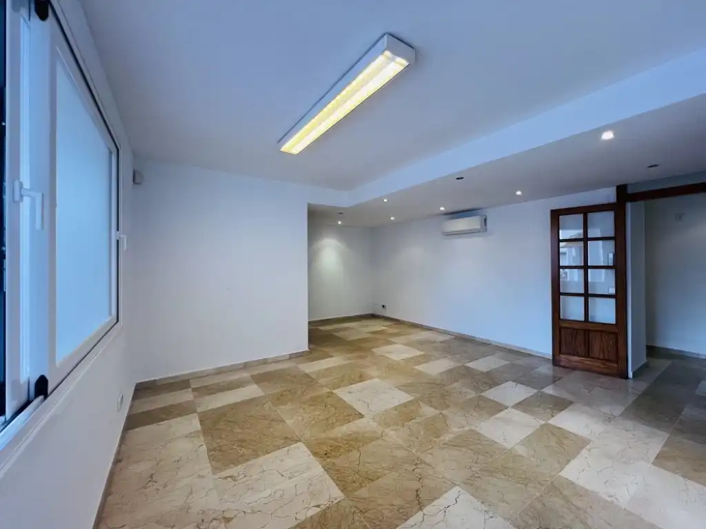 Local comercial en alquiler en Santa Ponça, imagen 2