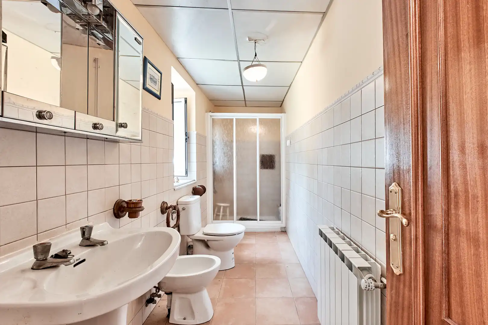Bathroom of Country homes for sale in Guitiriz  with Heating, Private garden and Oven