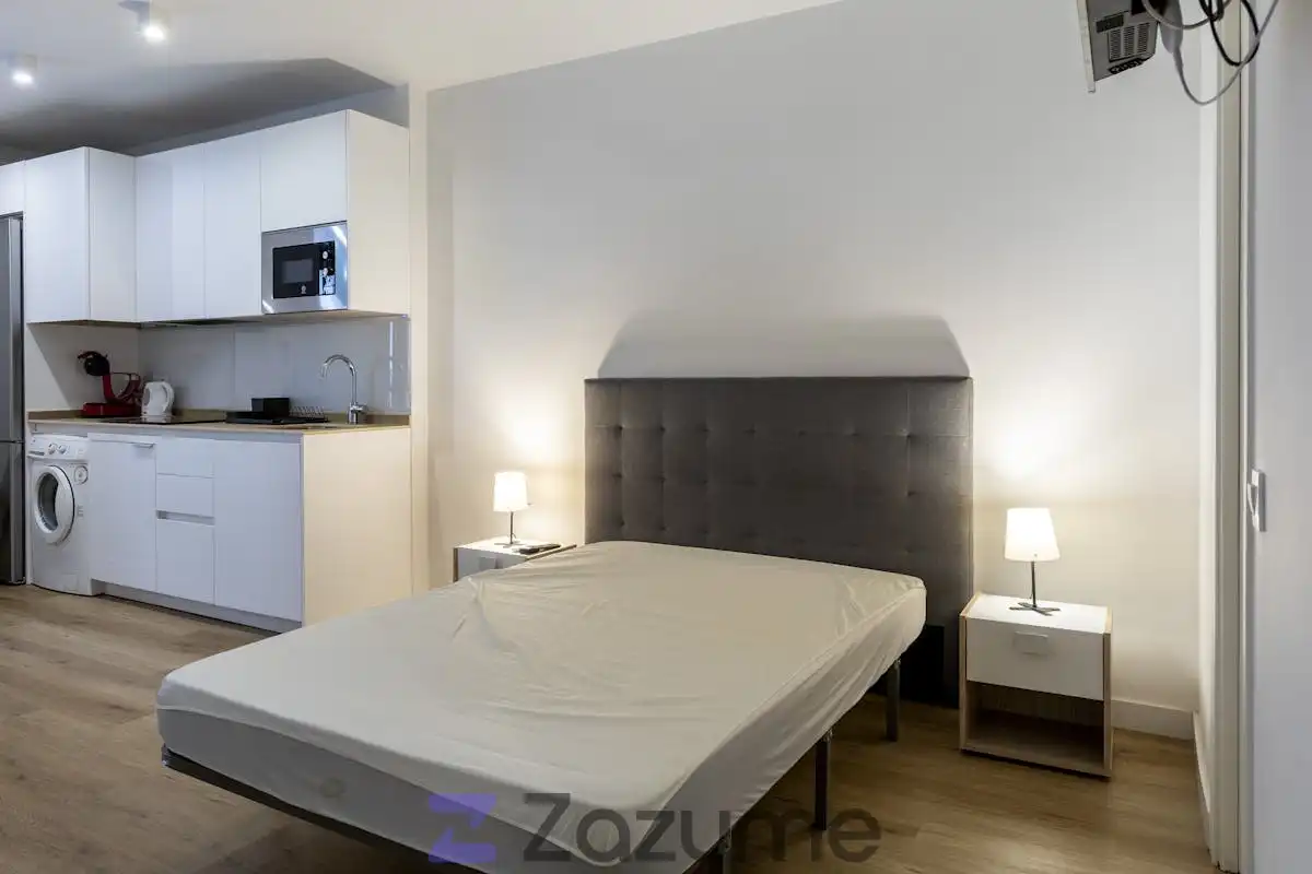 Study for rent in C. de Martín de los Heros, Argüelles