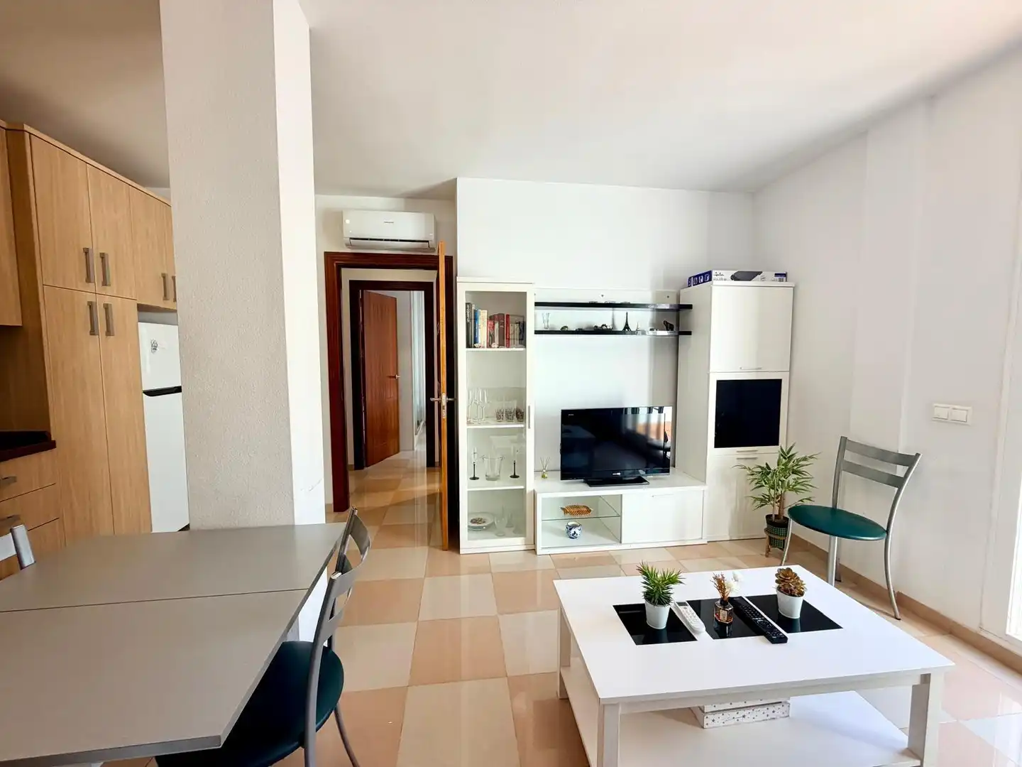 Sala de estar de Ático en venta en Roquetas de Mar con Aire acondicionado, Calefacción y Terraza