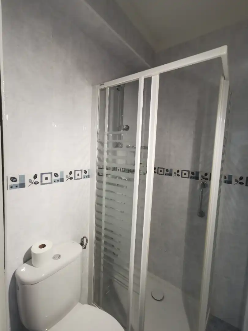 Bathroom of Flat for rent in Salamanca  with Heating, Furnished and Oven