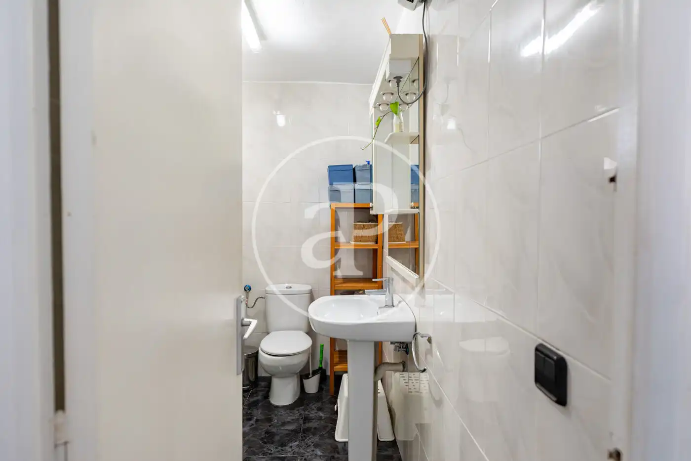 Bathroom of Flat for sale in Barcelona  with Heating, Furnished and Balcony