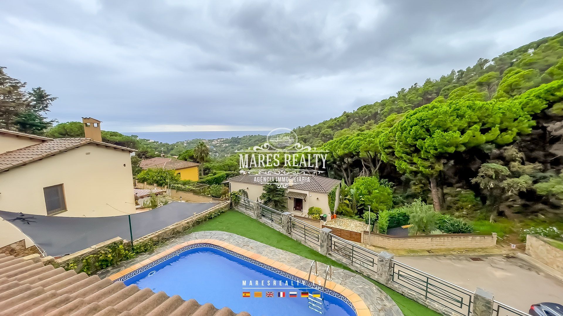 Vista exterior de Casa o xalet en venda en Lloret de Mar amb Aire condicionat, Calefacció i Jardí privat