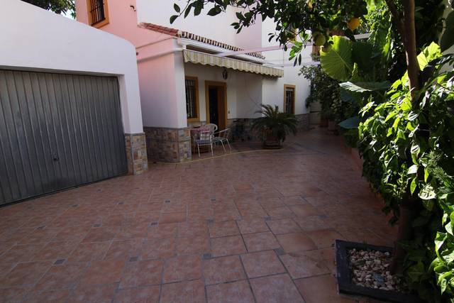 Casa-chalet en Venta en La Carihuela - Los Nidos