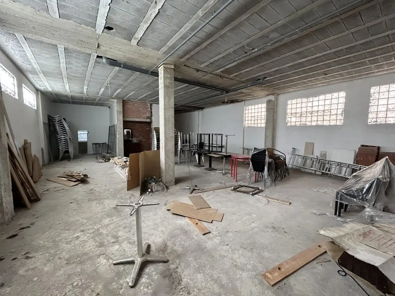 Local comercial de lloguer a Del Barrio, imagen 11